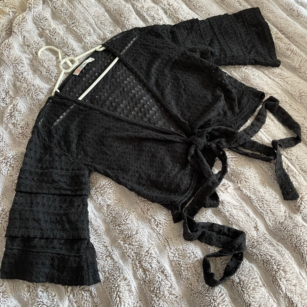 EUC Free People Beach tie front long sleeve top size M